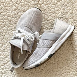 New Balance FuelCore NERGIZE, size 7 (runs small)